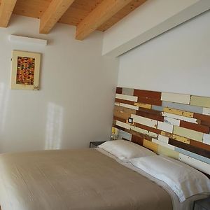 Camera con letto king size